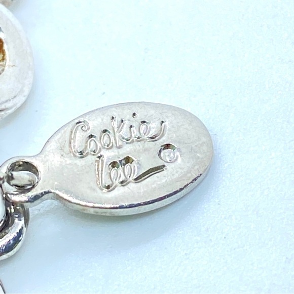 COOKIE LEE Rhinestone Scroll Bracelet - Picture 5 of 5